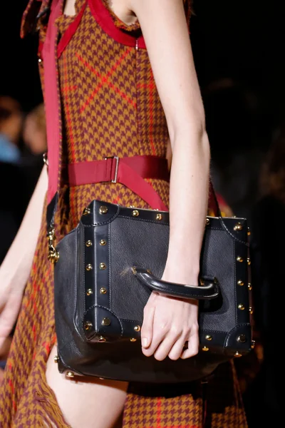 Look 33